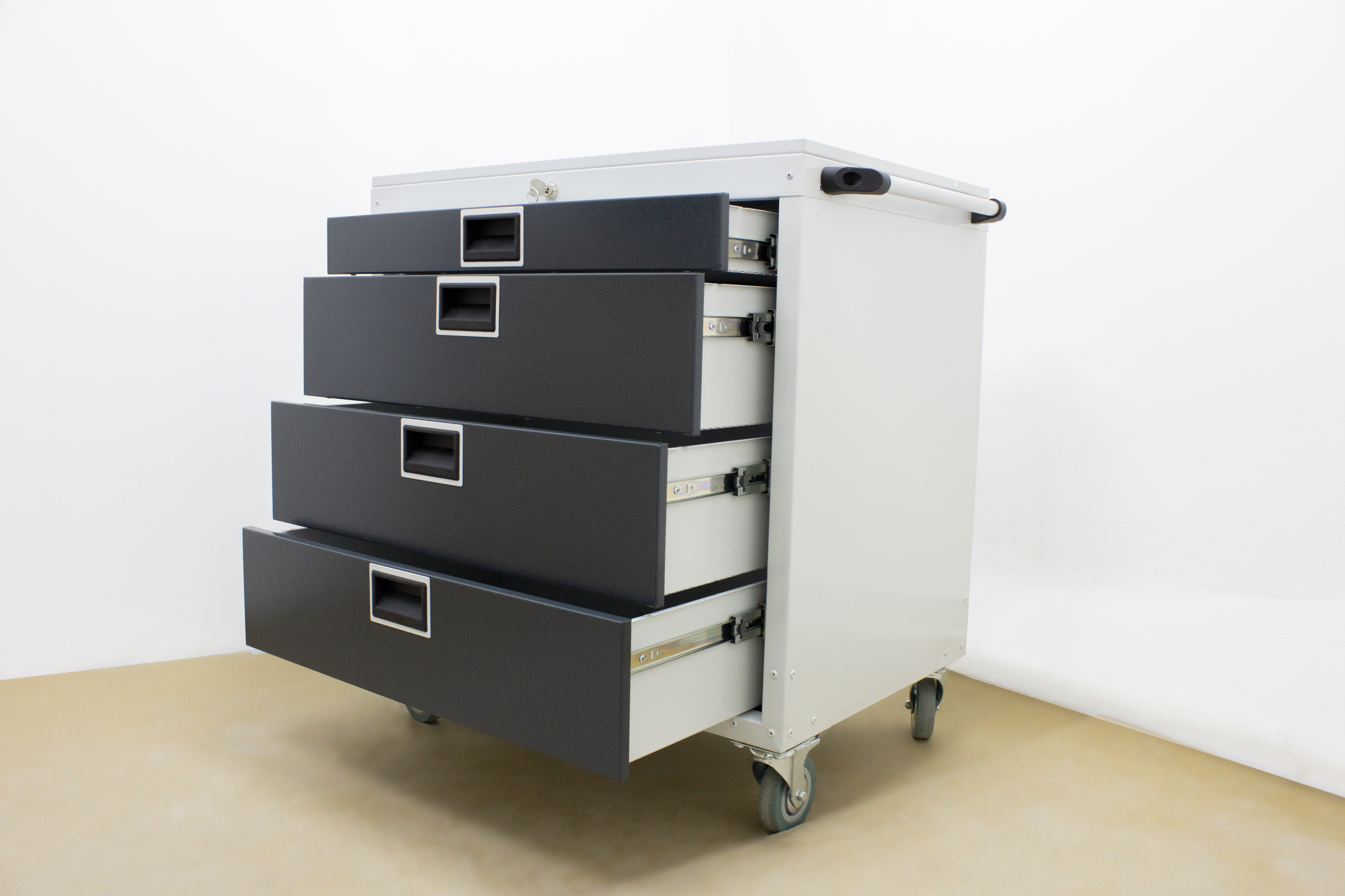 КГ056168 Тумба SMART 4М с лотком 815x740x500 мм