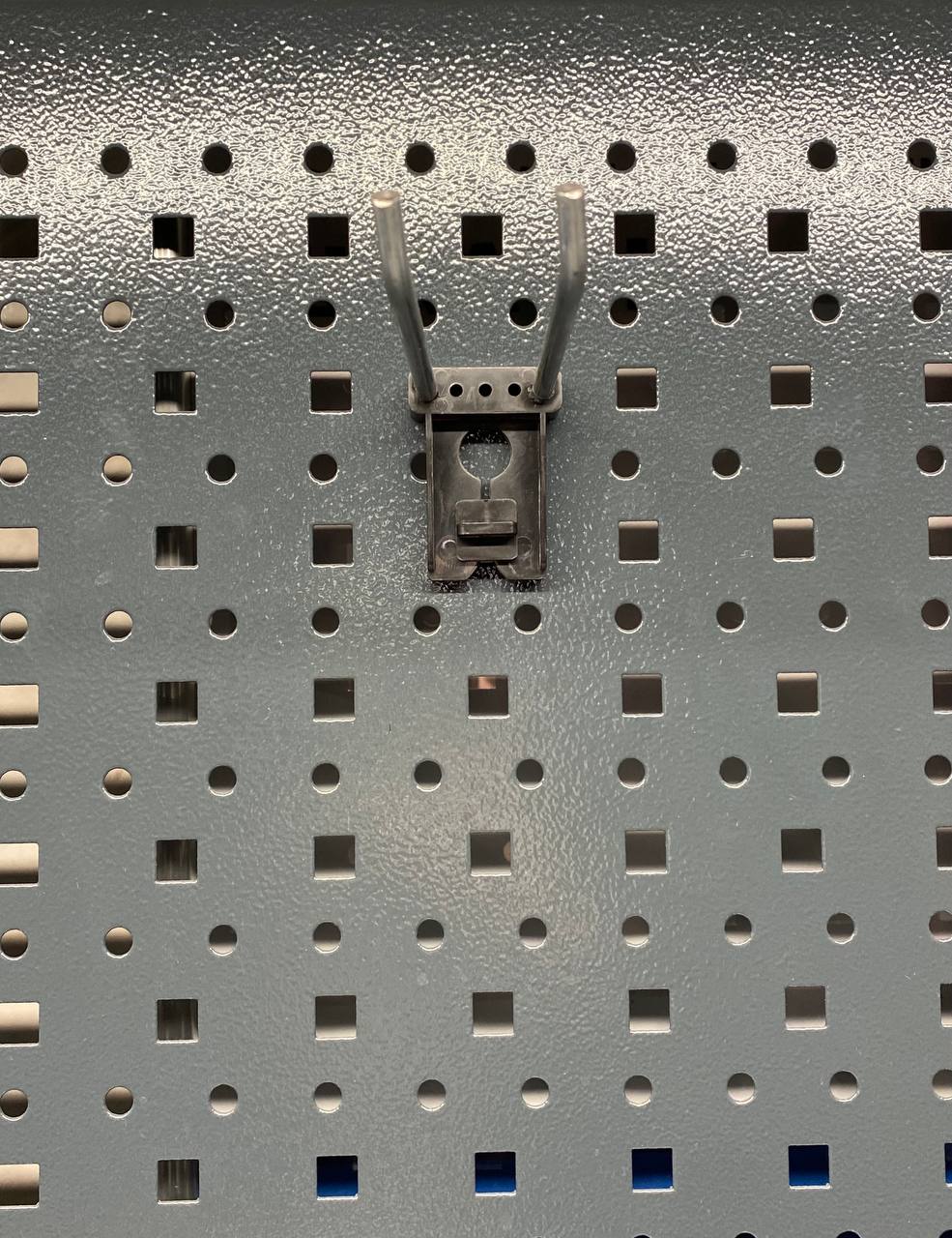 Крючок двойной 100 мм