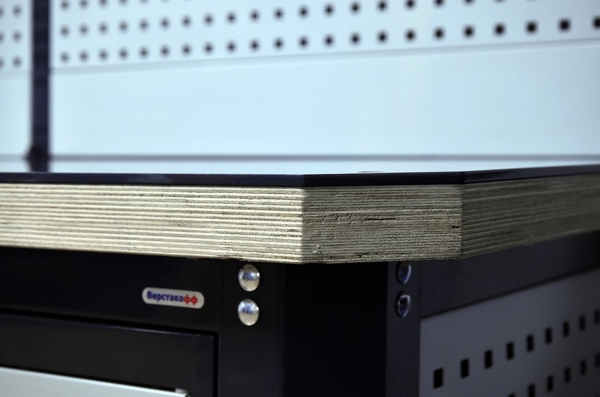 MCN 2052.S68.11-2FR Рабочее место 1982x1993x743 мм